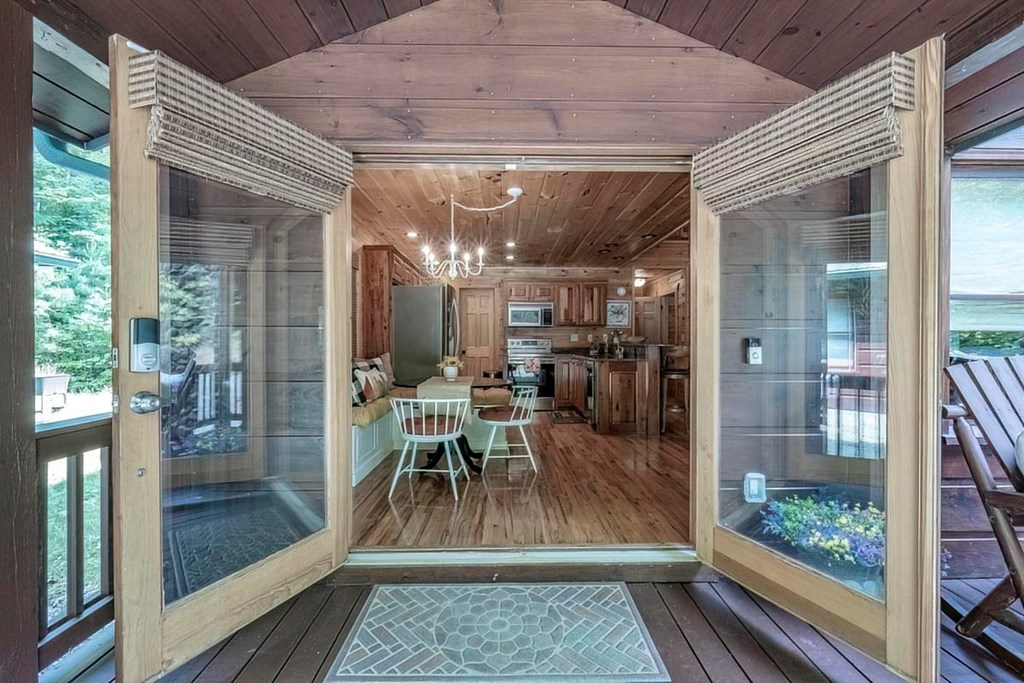416395 Blue Ridge Residential