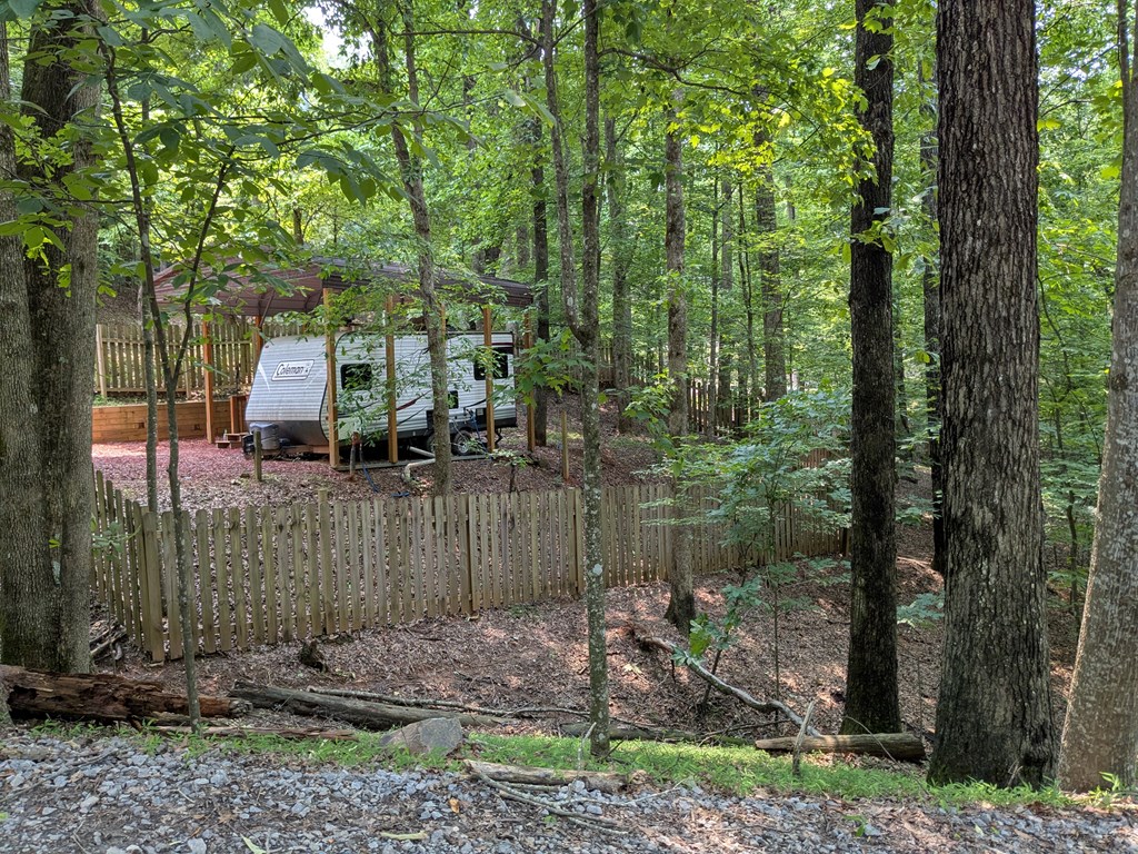416400 Ellijay Residential