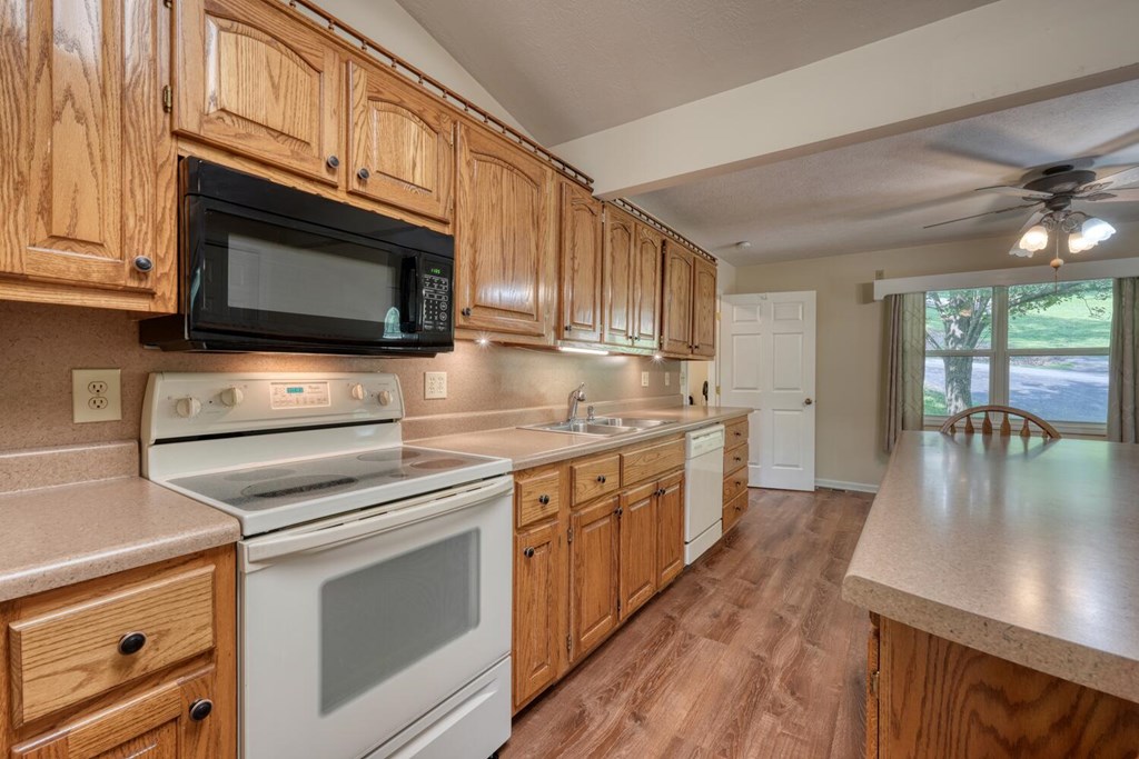 416401 Blairsville Residential