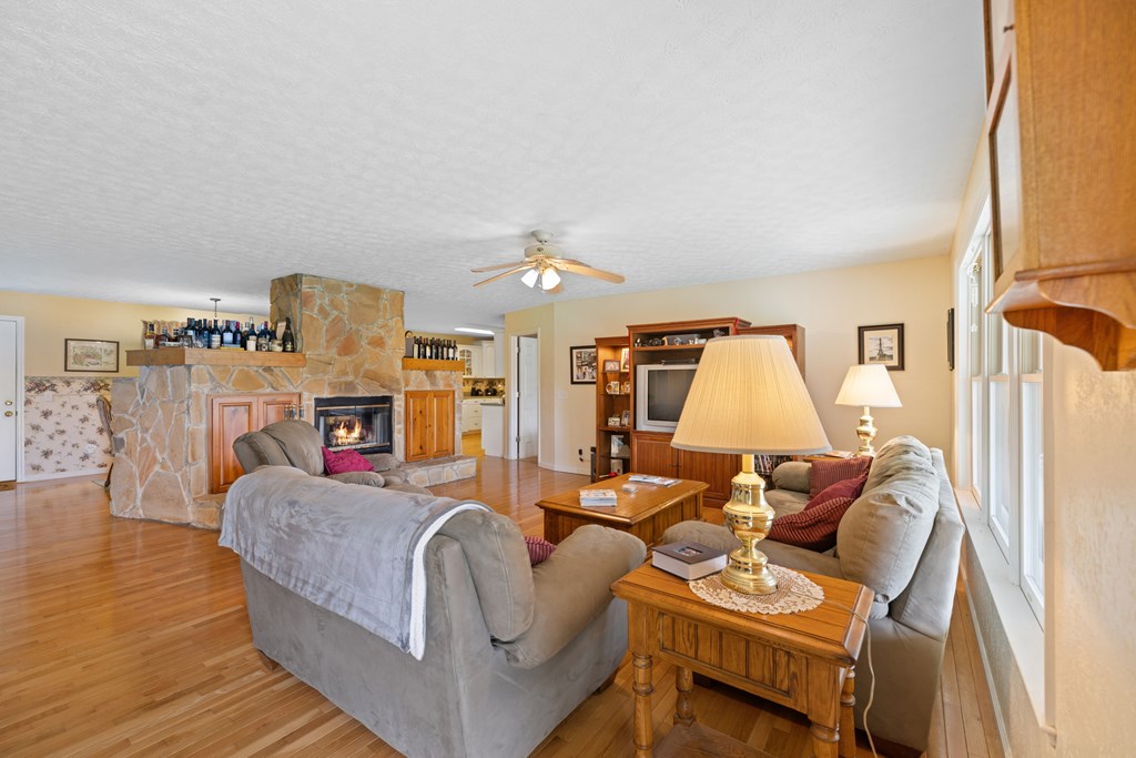 416404 Hiawassee Residential