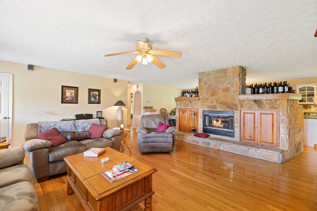 416404 Hiawassee Residential