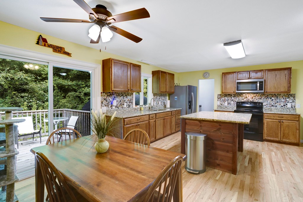 416427 Murphy Residential