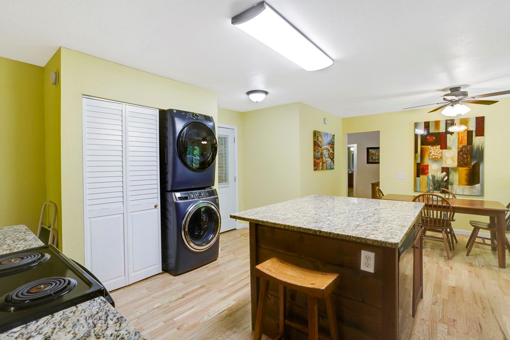 416427 Murphy Residential