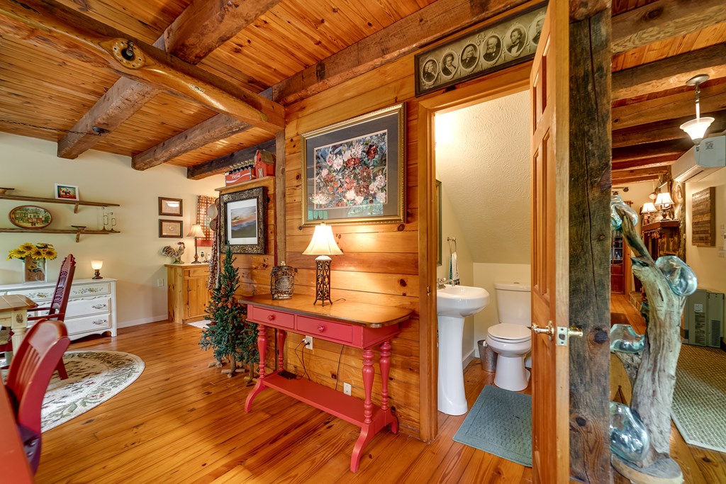 416431 Andrews Residential