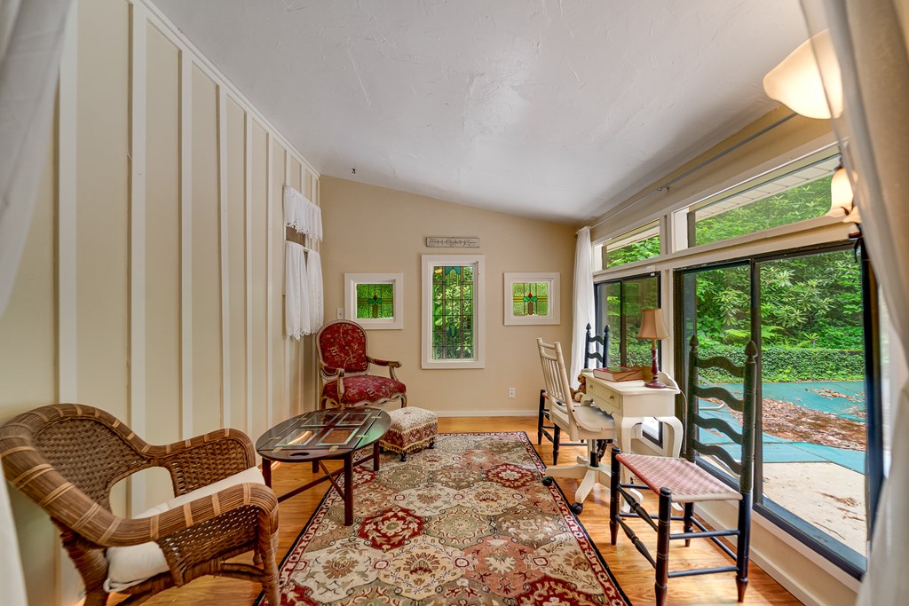 416431 Andrews Residential