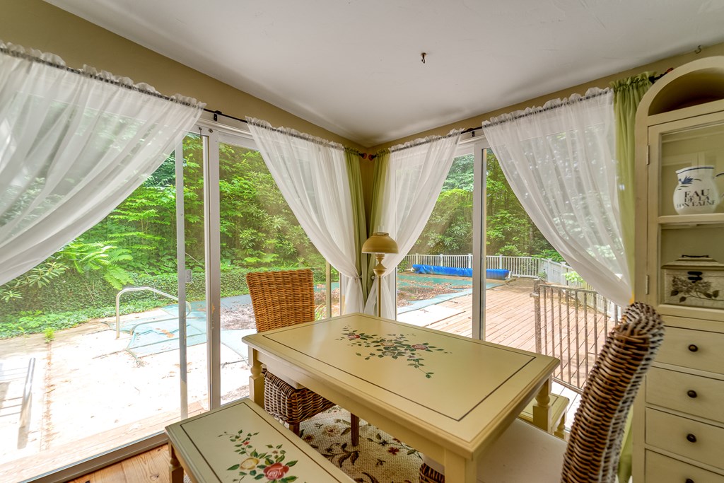 416431 Andrews Residential