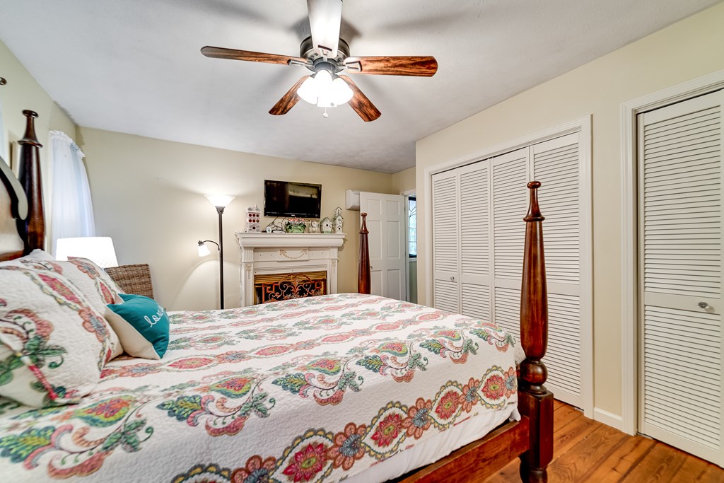 416431 Andrews Residential