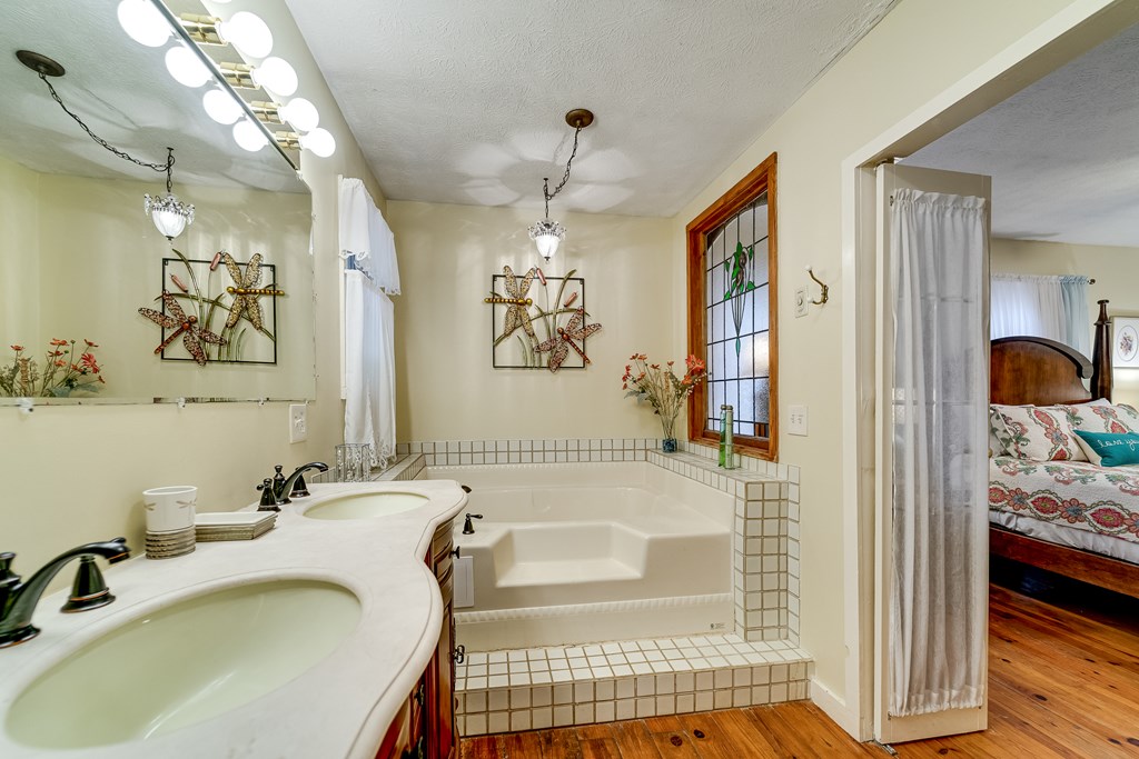 416431 Andrews Residential