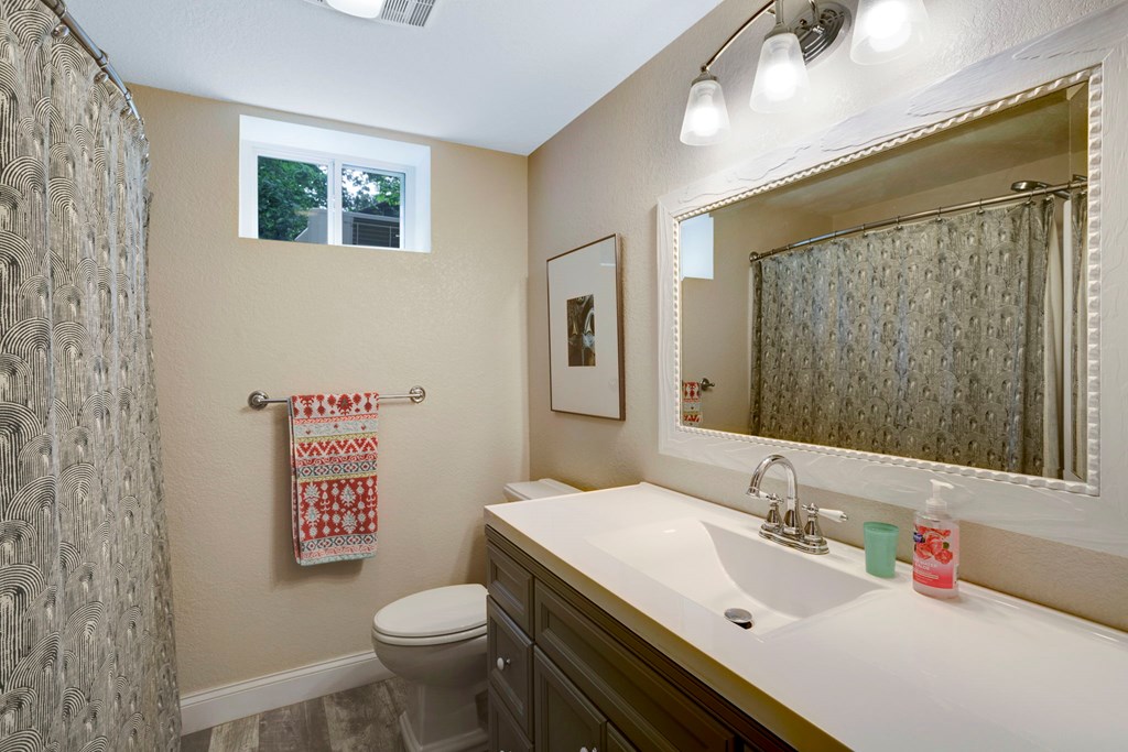 416469 Hayesville Residential