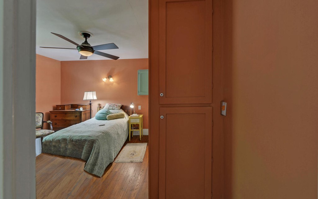 416479 Murphy Residential