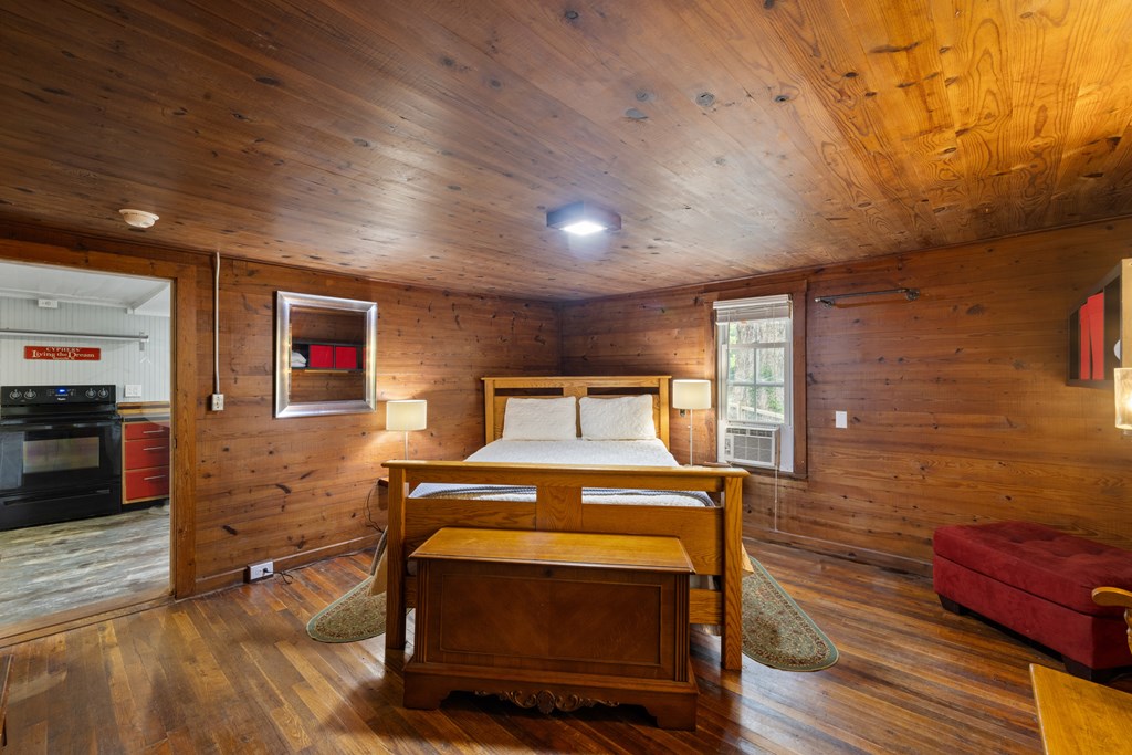 416481 Hayesville Residential