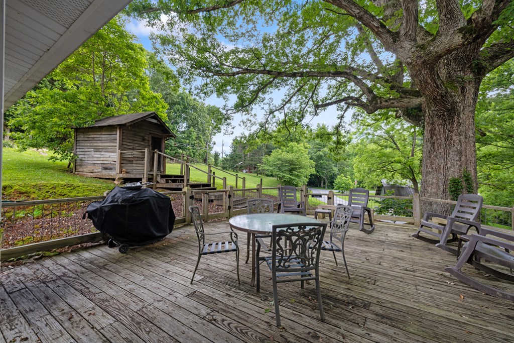 416481 Hayesville Residential