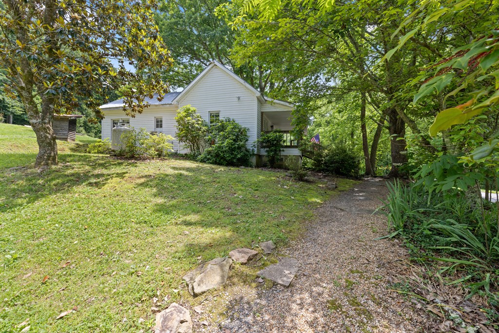 416481 Hayesville Residential