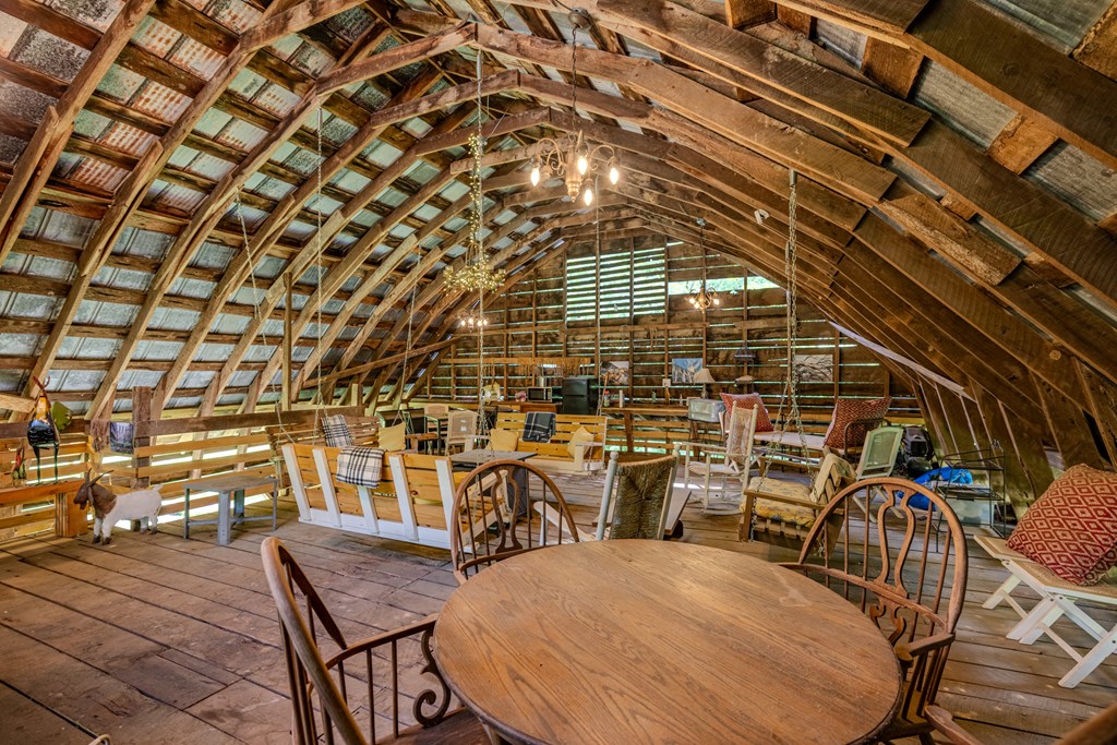 416481 Hayesville Residential
