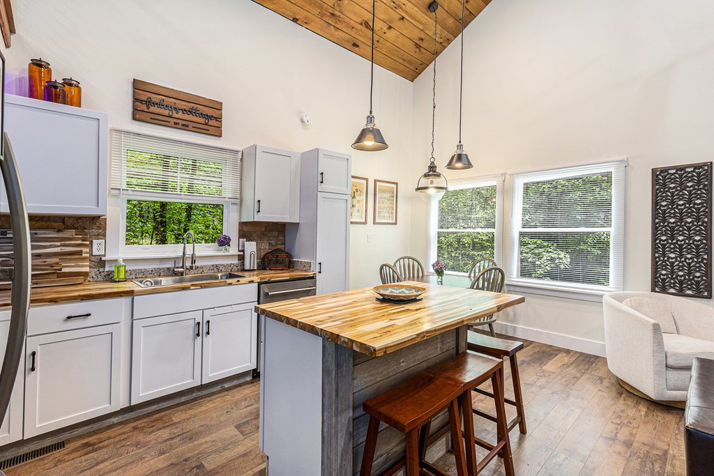 416486 Ellijay Residential