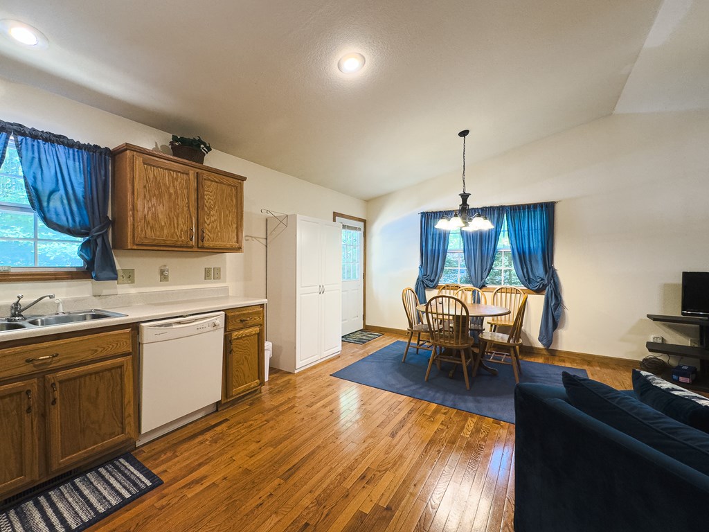 416488 Murphy Residential