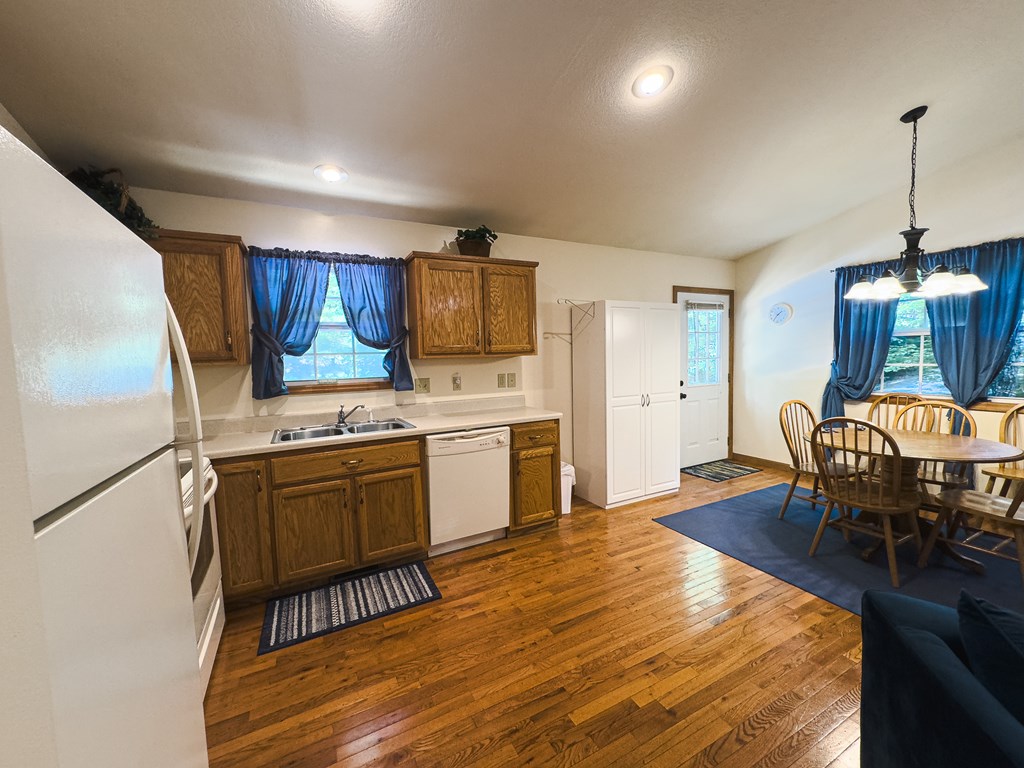 416488 Murphy Residential