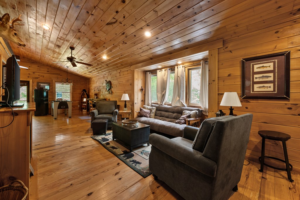 416514 Blue Ridge Residential