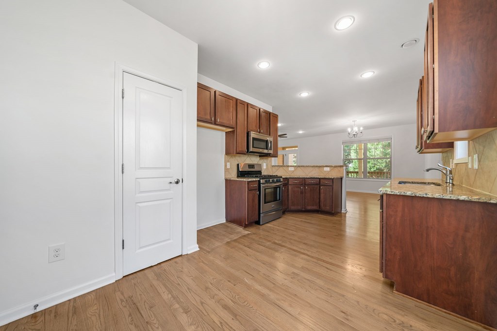 416519 Canton Residential