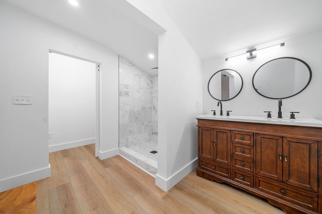 416553 Jasper Residential