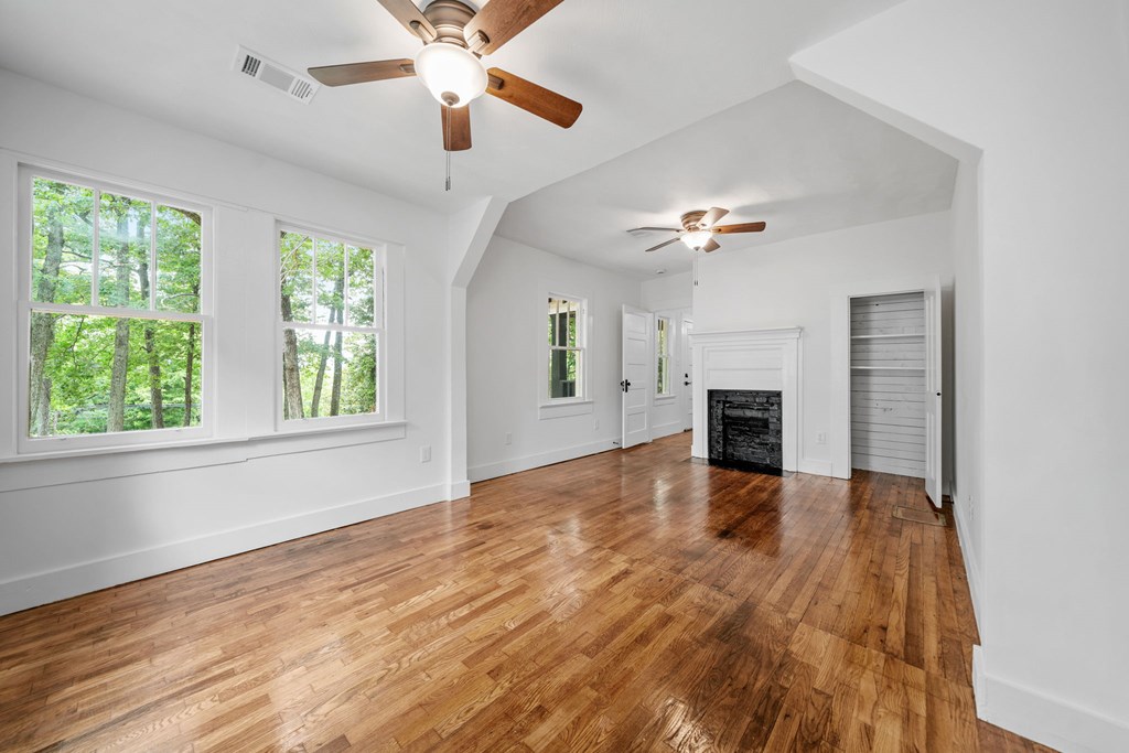 416553 Jasper Residential