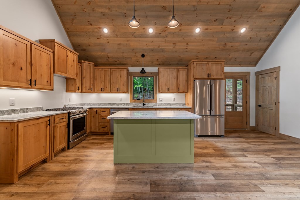 416578 Blue Ridge Residential