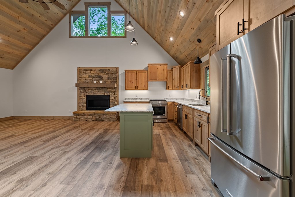 416578 Blue Ridge Residential