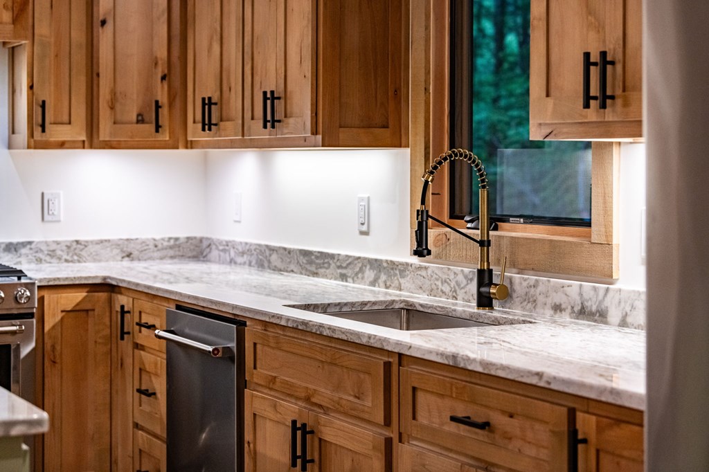 416578 Blue Ridge Residential