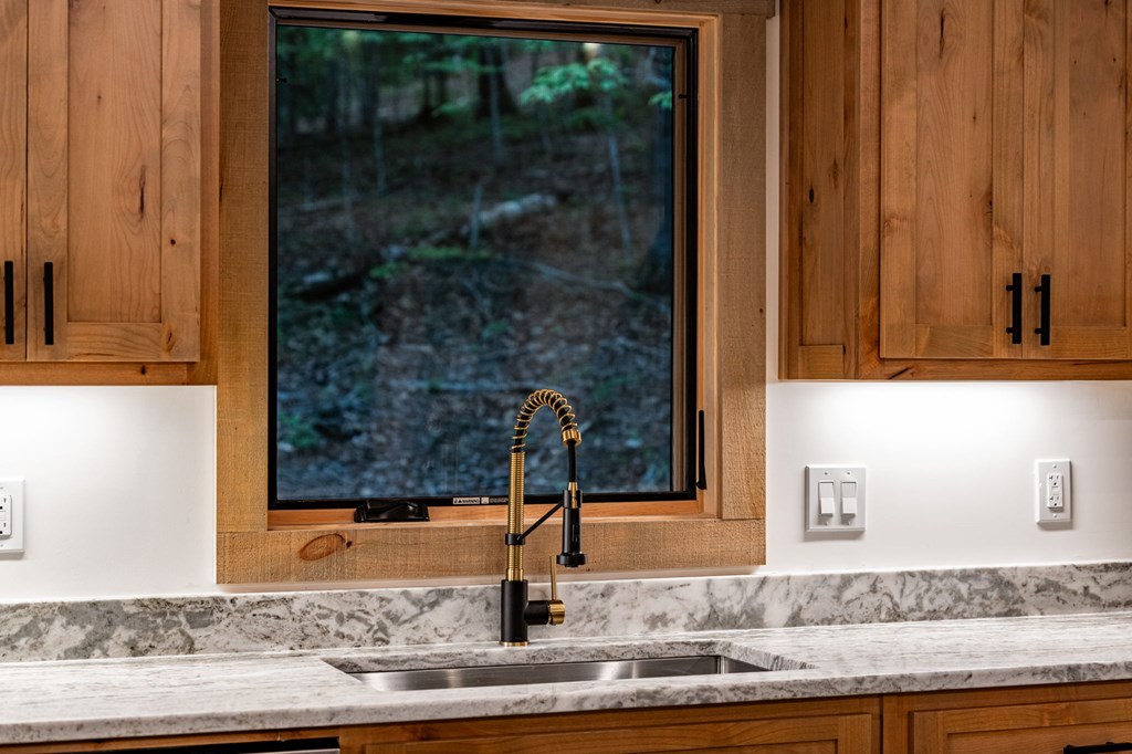 416578 Blue Ridge Residential