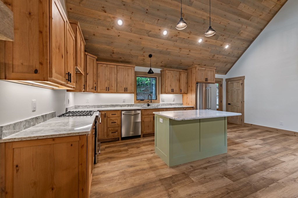 416578 Blue Ridge Residential