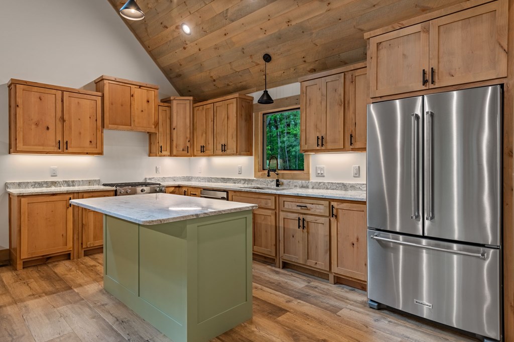 416578 Blue Ridge Residential
