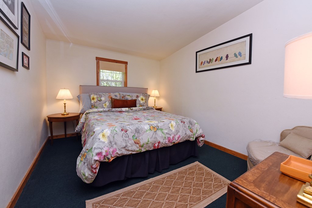 416591 Hayesville Residential