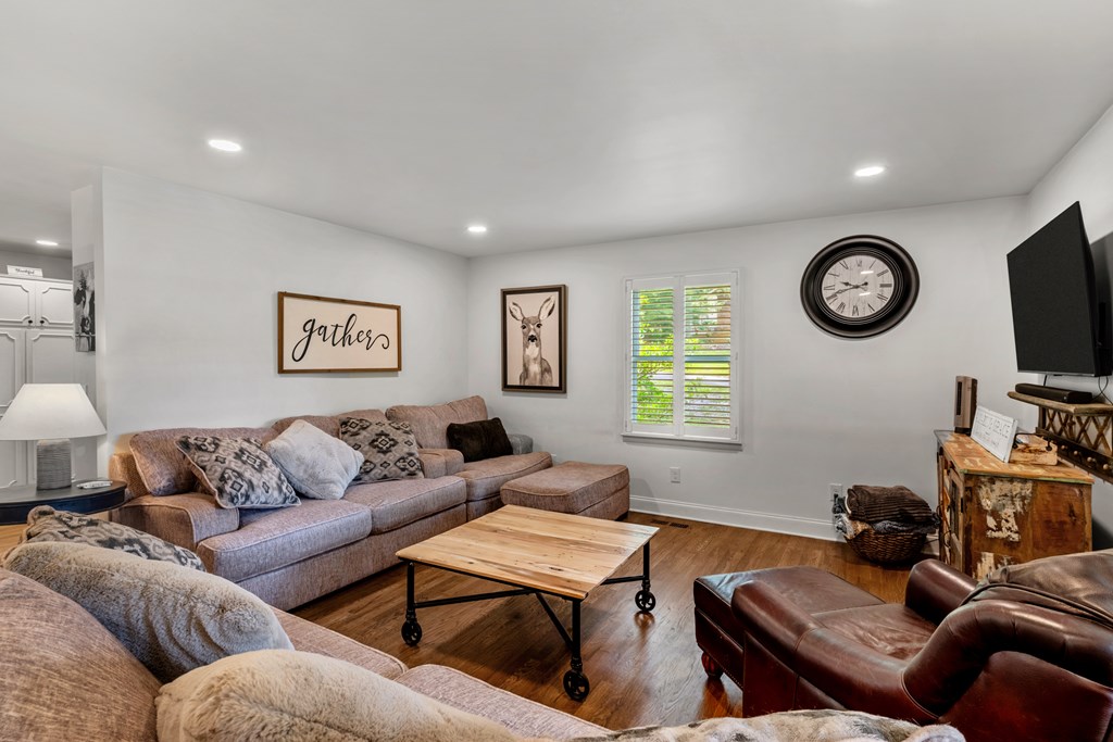 416595 Blairsville Residential