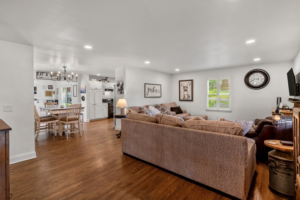 416595 Blairsville Residential