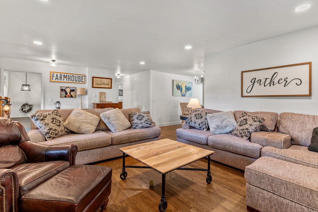 416595 Blairsville Residential