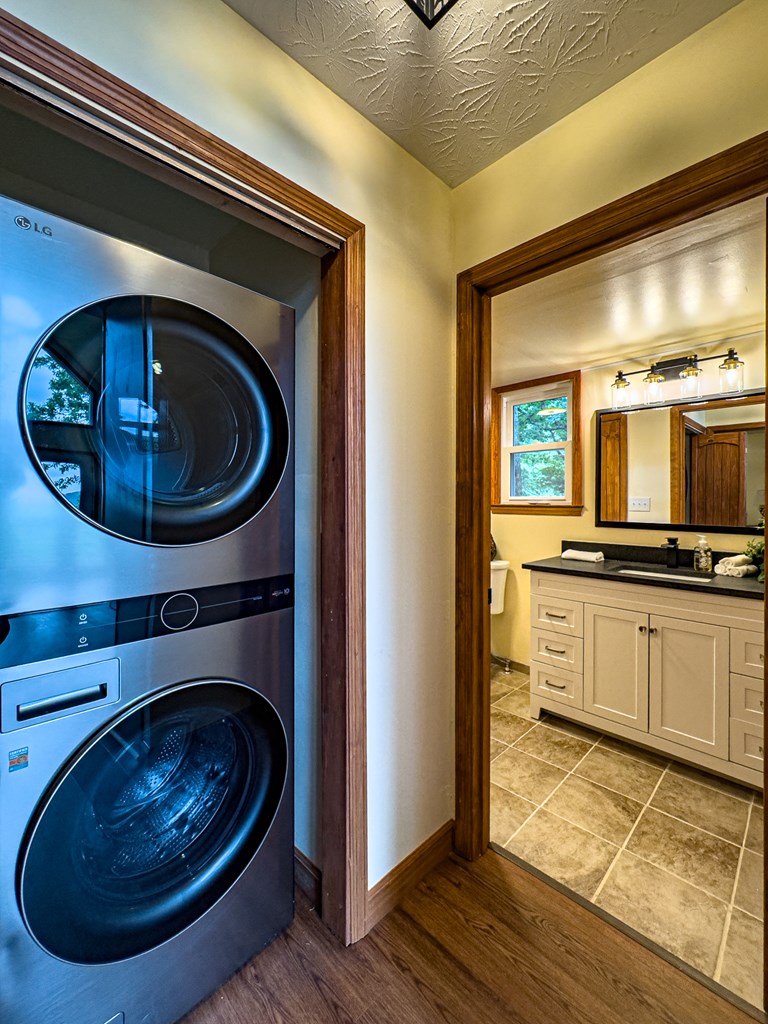 416659 Murphy Residential