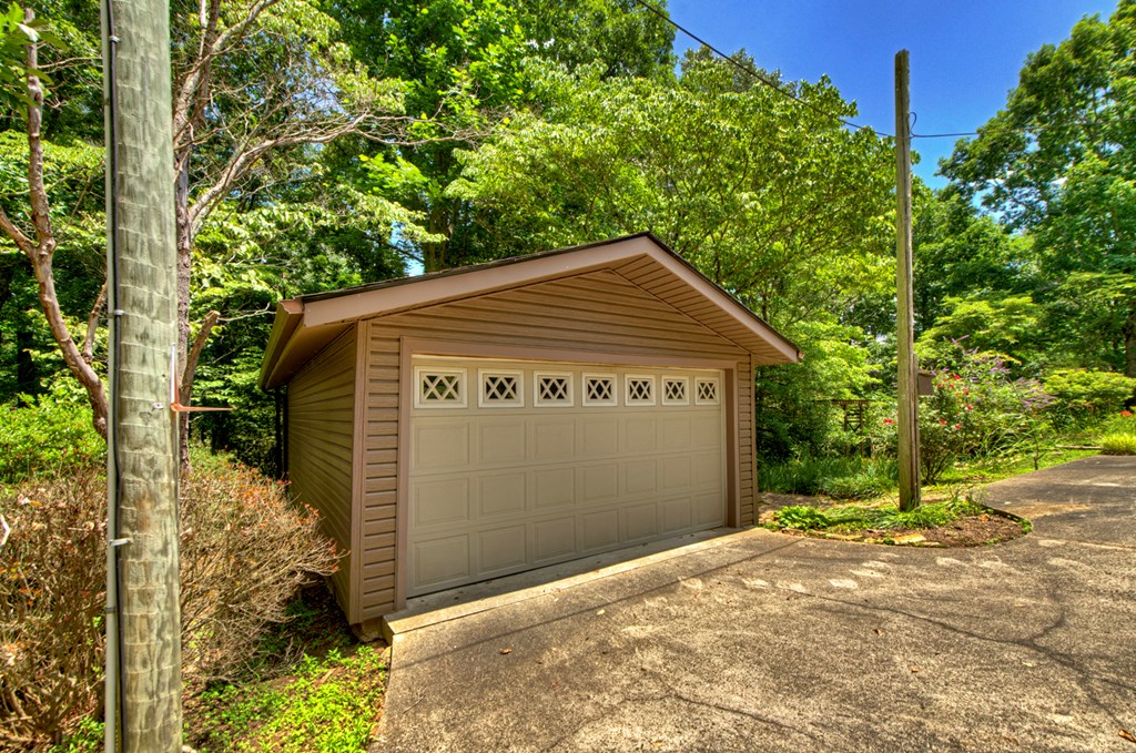 416666 Ellijay Residential
