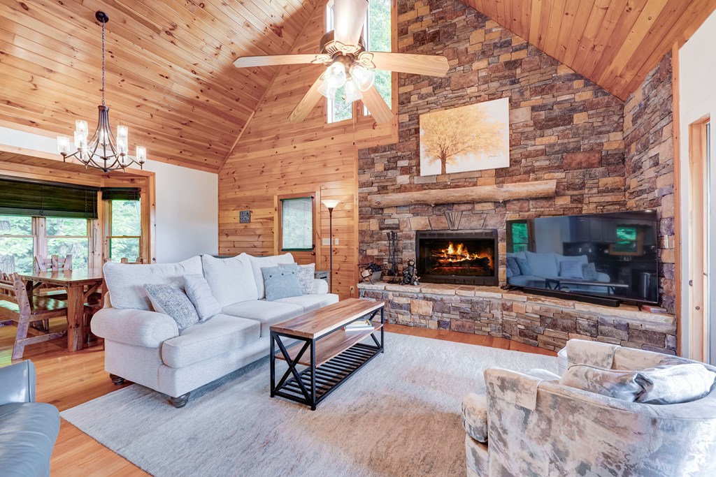 416669 Blue Ridge Residential