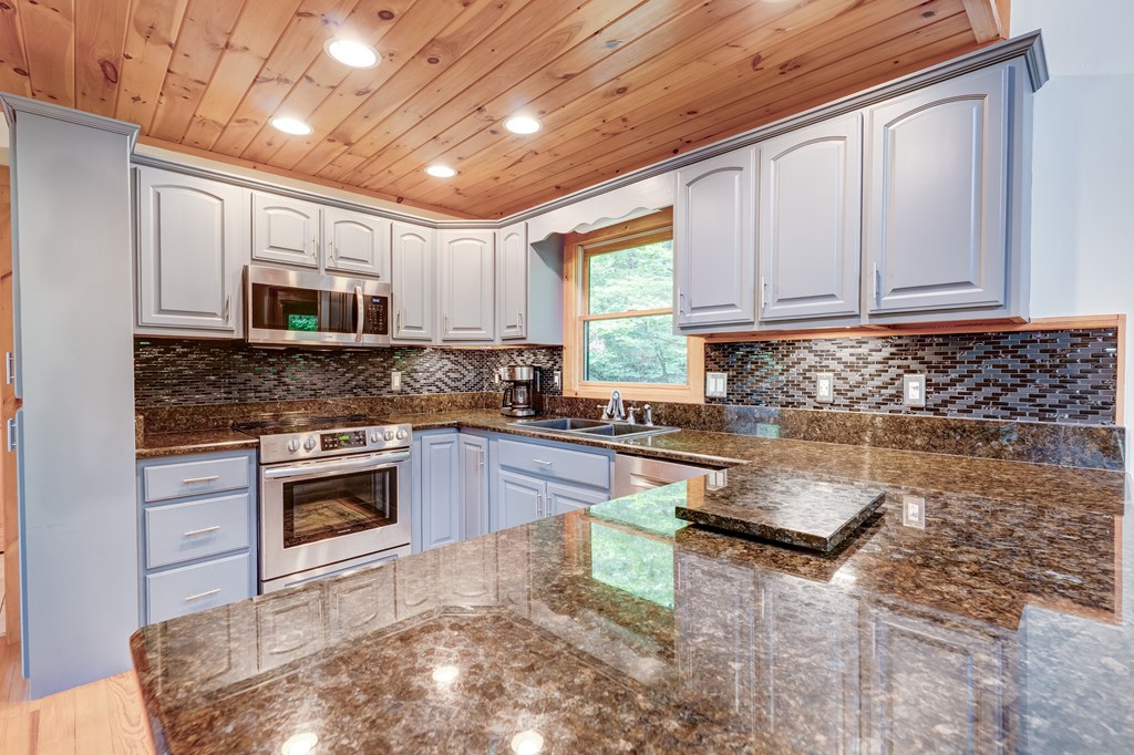 416669 Blue Ridge Residential