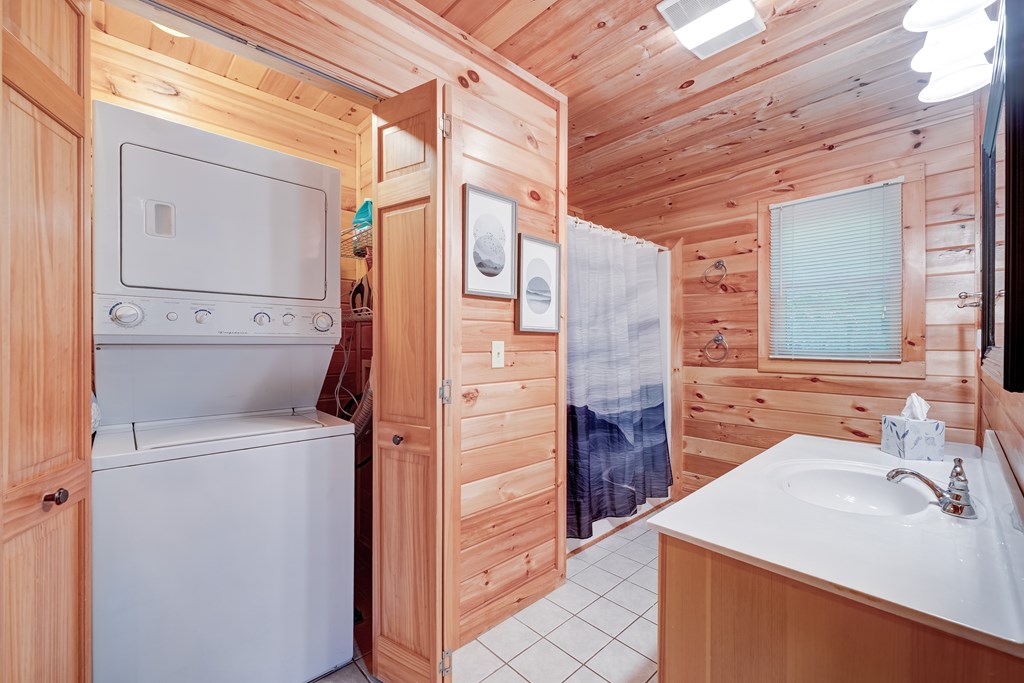 416669 Blue Ridge Residential