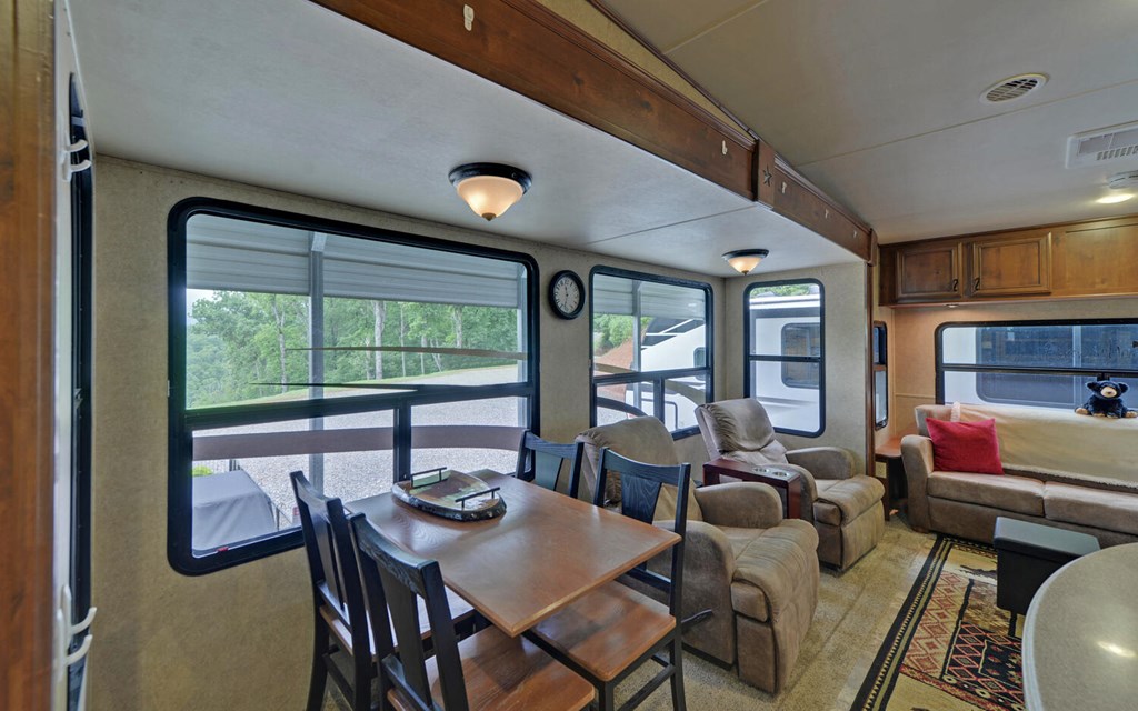 416697 Hayesville Residential