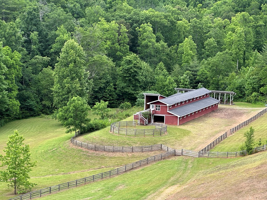 416697 Hayesville Residential
