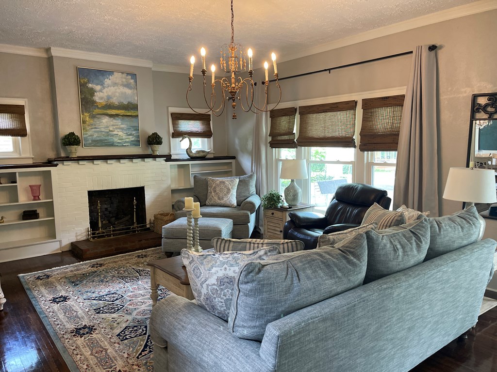 416722 Andrews Residential