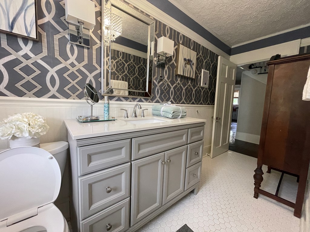 416722 Andrews Residential