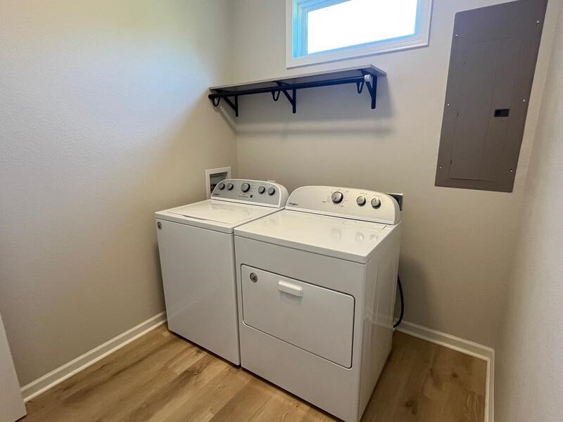 416725 Hayesville Residential