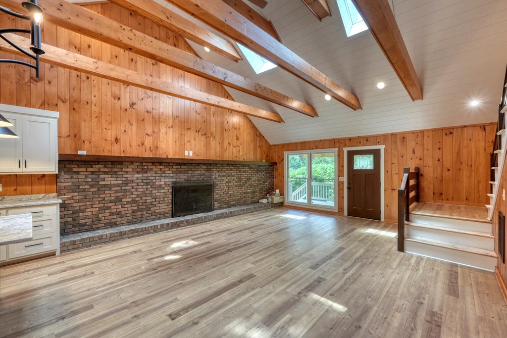 416742 Rabun Gap Residential
