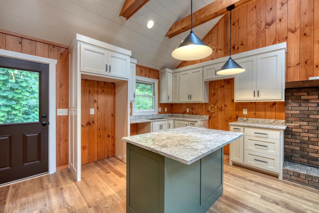 416742 Rabun Gap Residential