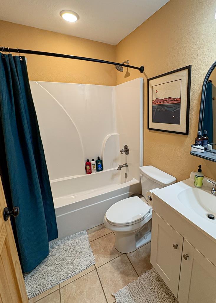 416752 Andrews Residential