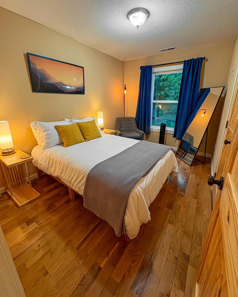 416752 Andrews Residential