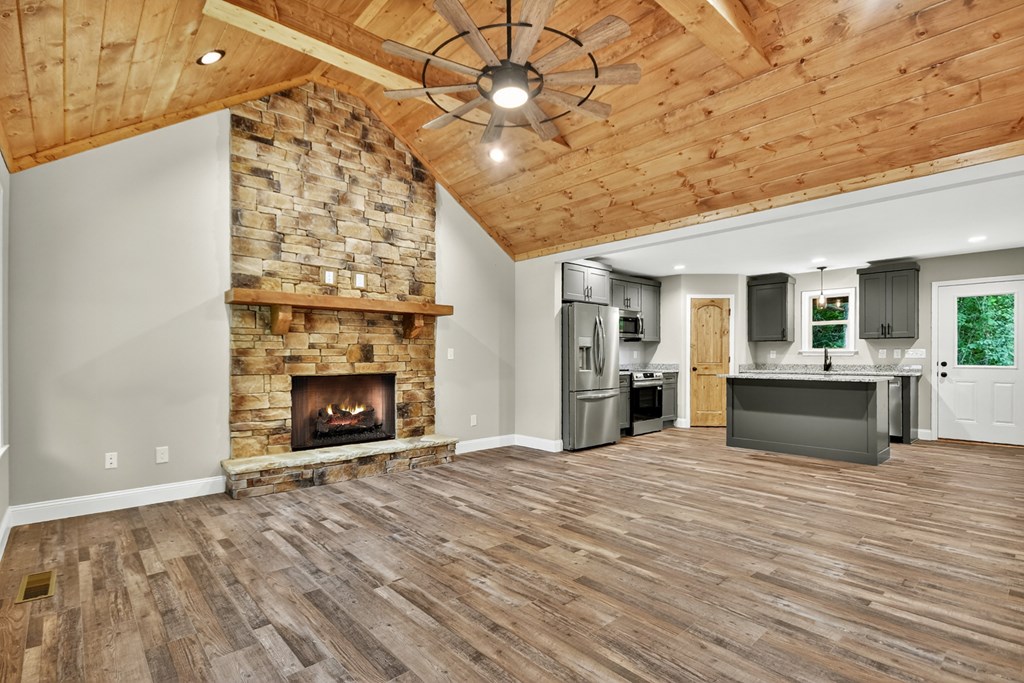 416757 Ellijay Residential
